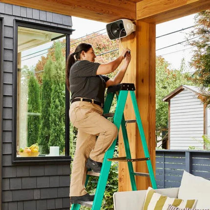 Outdoor Speakers & Subwoofers