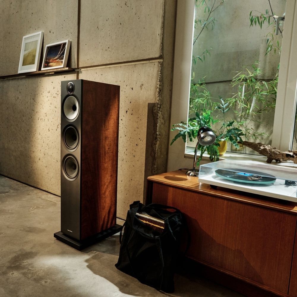 Bowers & Wilkins 603 S3 Floorstanding Speakers