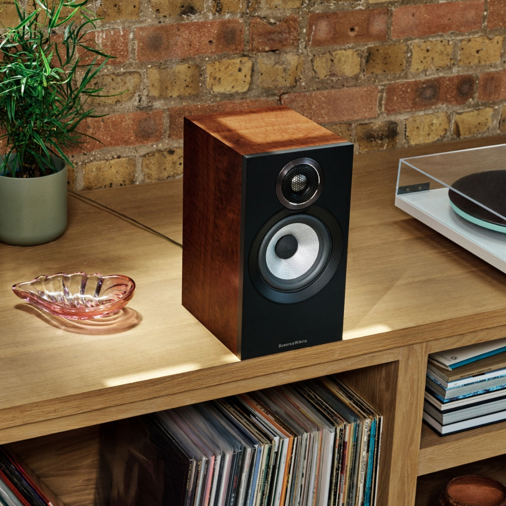 Bowers & Wilkins 607 S3 Bookshelf Speakers