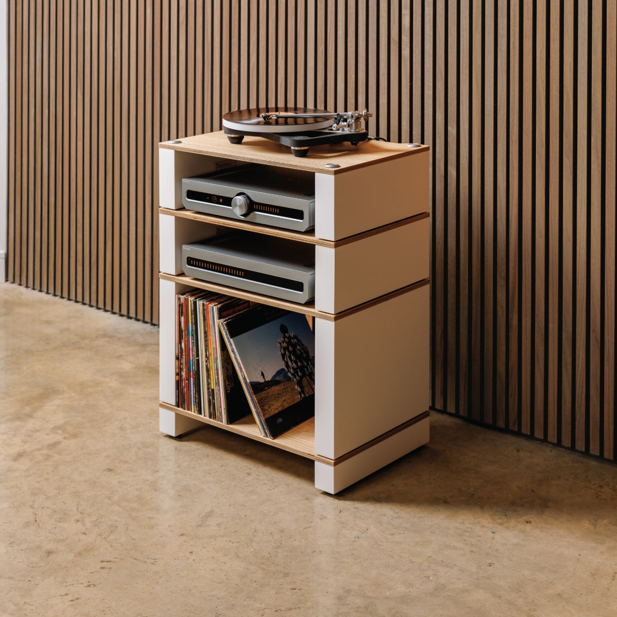 #colour_Satin White & Natural Ash Plywood