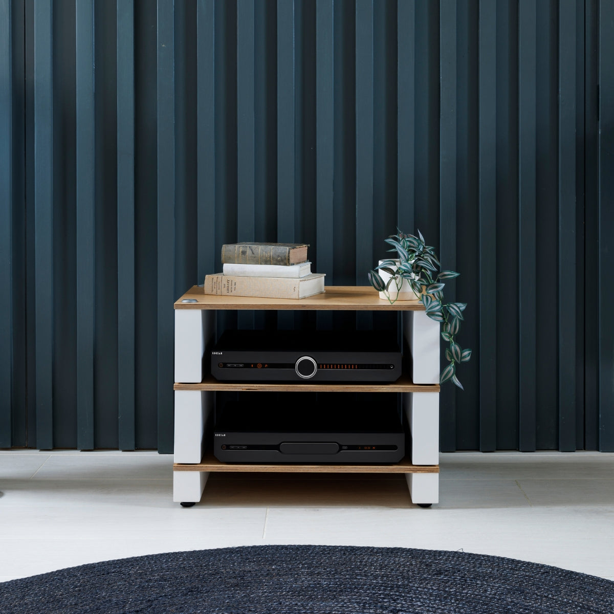 #colour_Satin White & Natural Ash Plywood