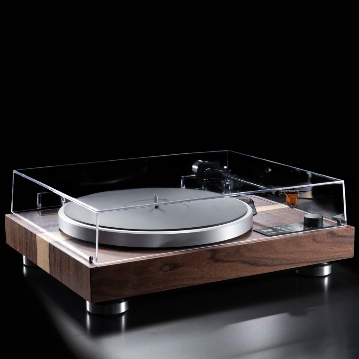 Dual Primus Maximus Turntable
