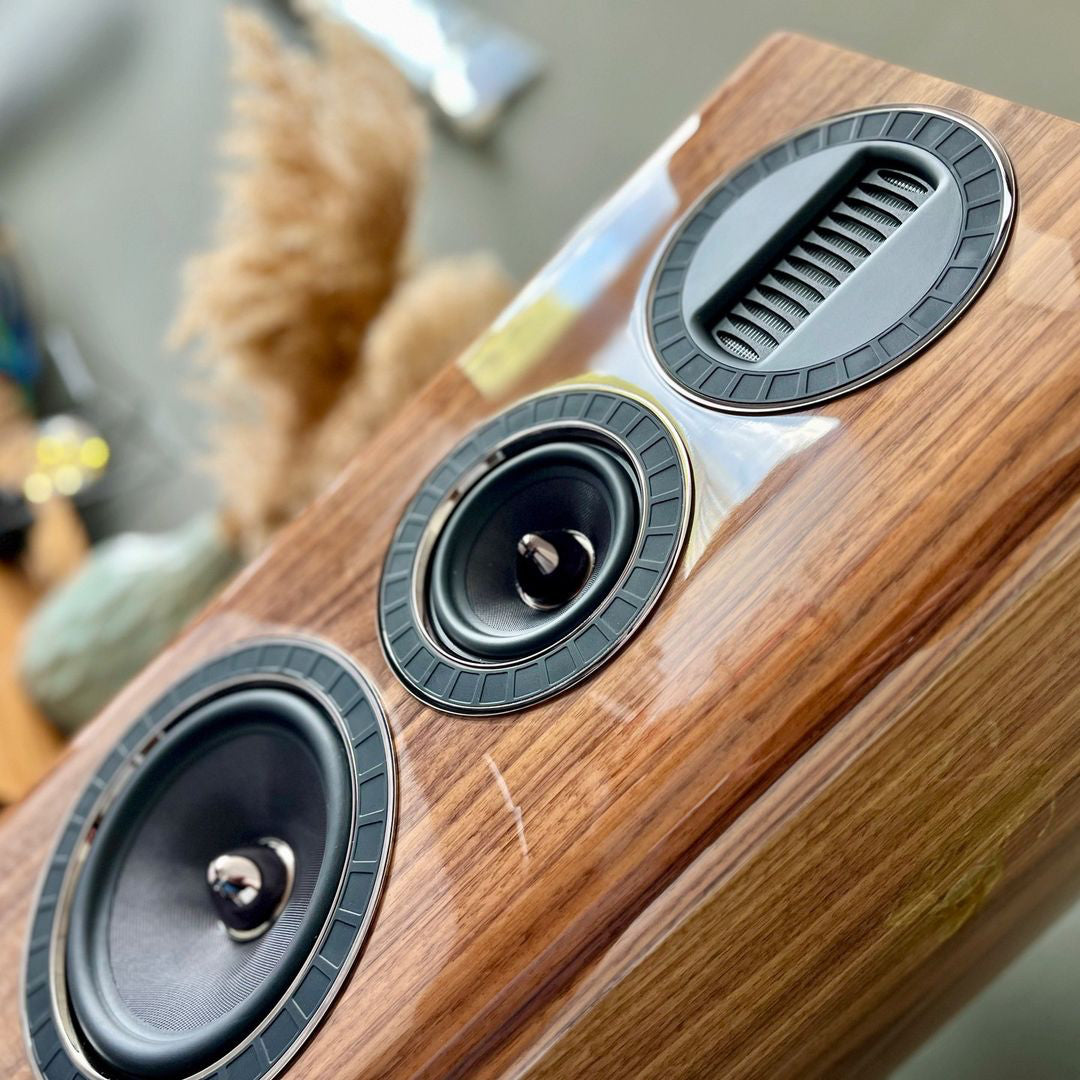 Wharfedale Aura 2 Bookshelf Speakers