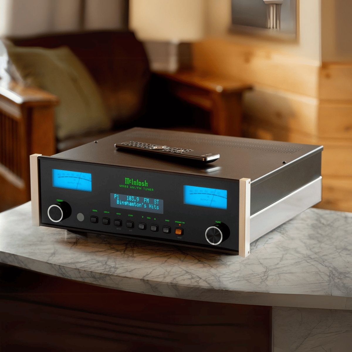 McIntosh MR89 AM/FM Tuner