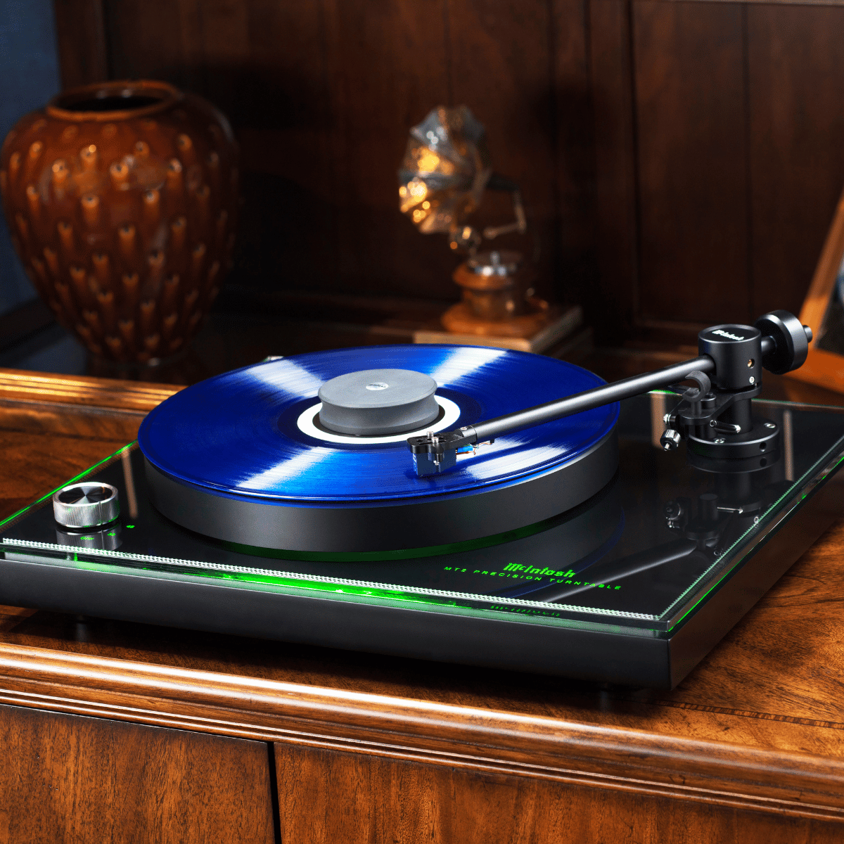 McIntosh MT2 Precision Turntable
