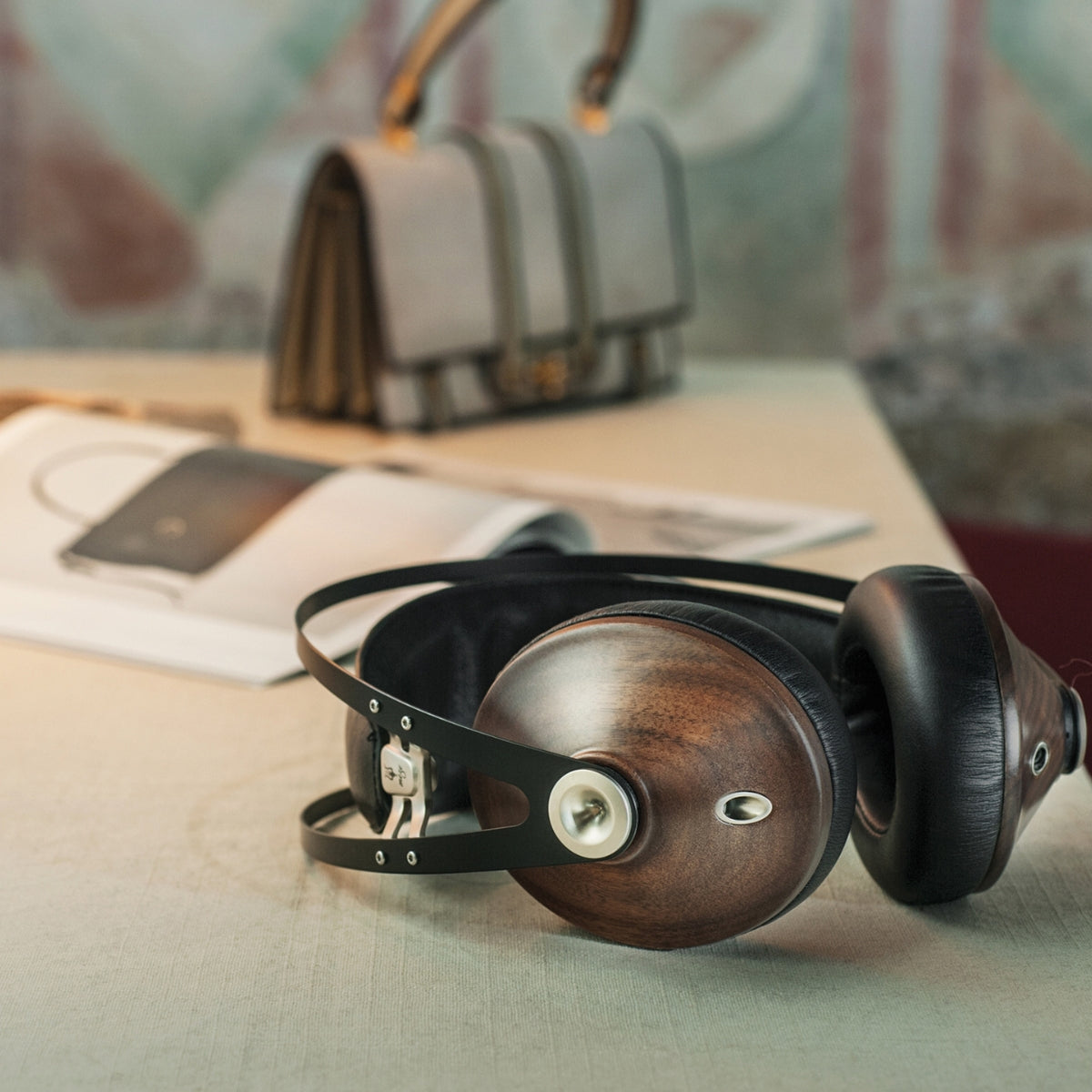 Meze 99 Classic Headset #Colour_silver & walnut