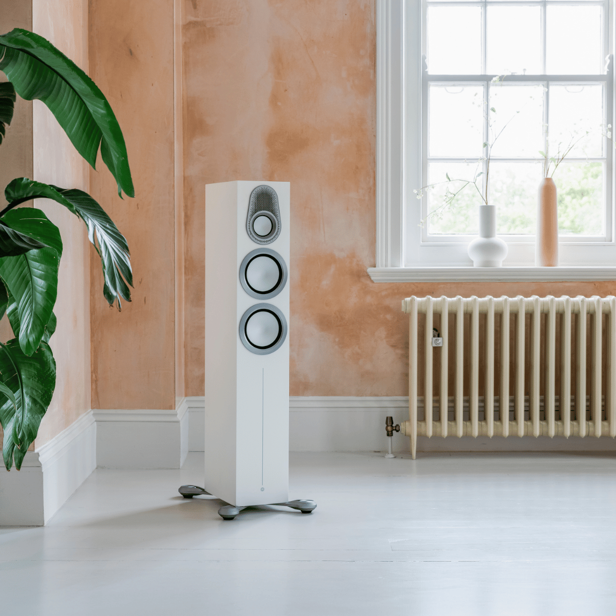 Monitor Audio Gold 300 6G Floorstanding Speakers #colour_satin white