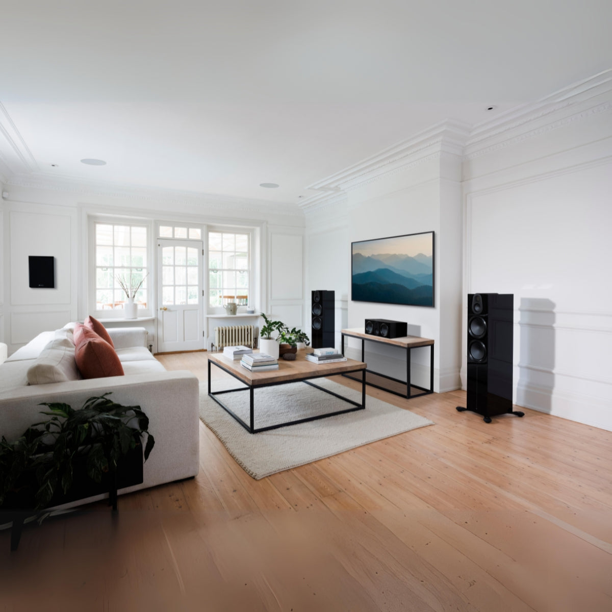 Monitor Audio Gold On-Wall 6G Floorstanding Speakers