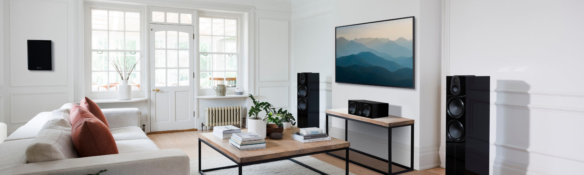 Monitor Audio Gold On-Wall 6G Floorstanding Speakers