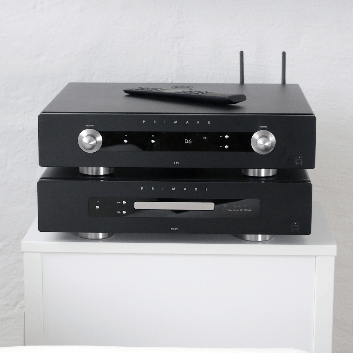 Primare I35 Prisma Streaming Amplifier lifestyle