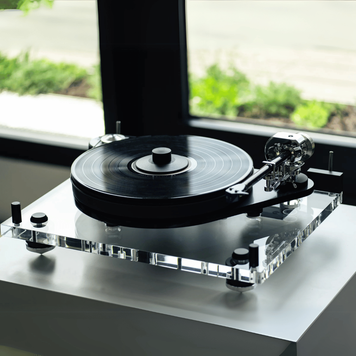Pro-Ject 6PerspeX Balanced Turntable