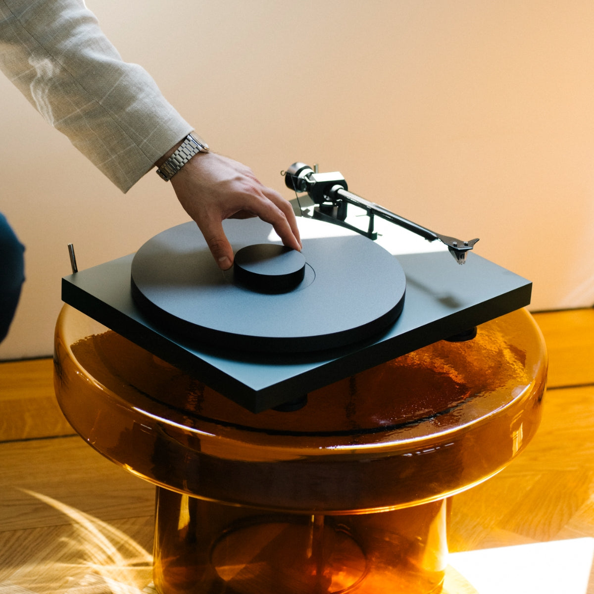 Pro-Ject Debut Evo 2 Turntable #colour_Satin Fir Green