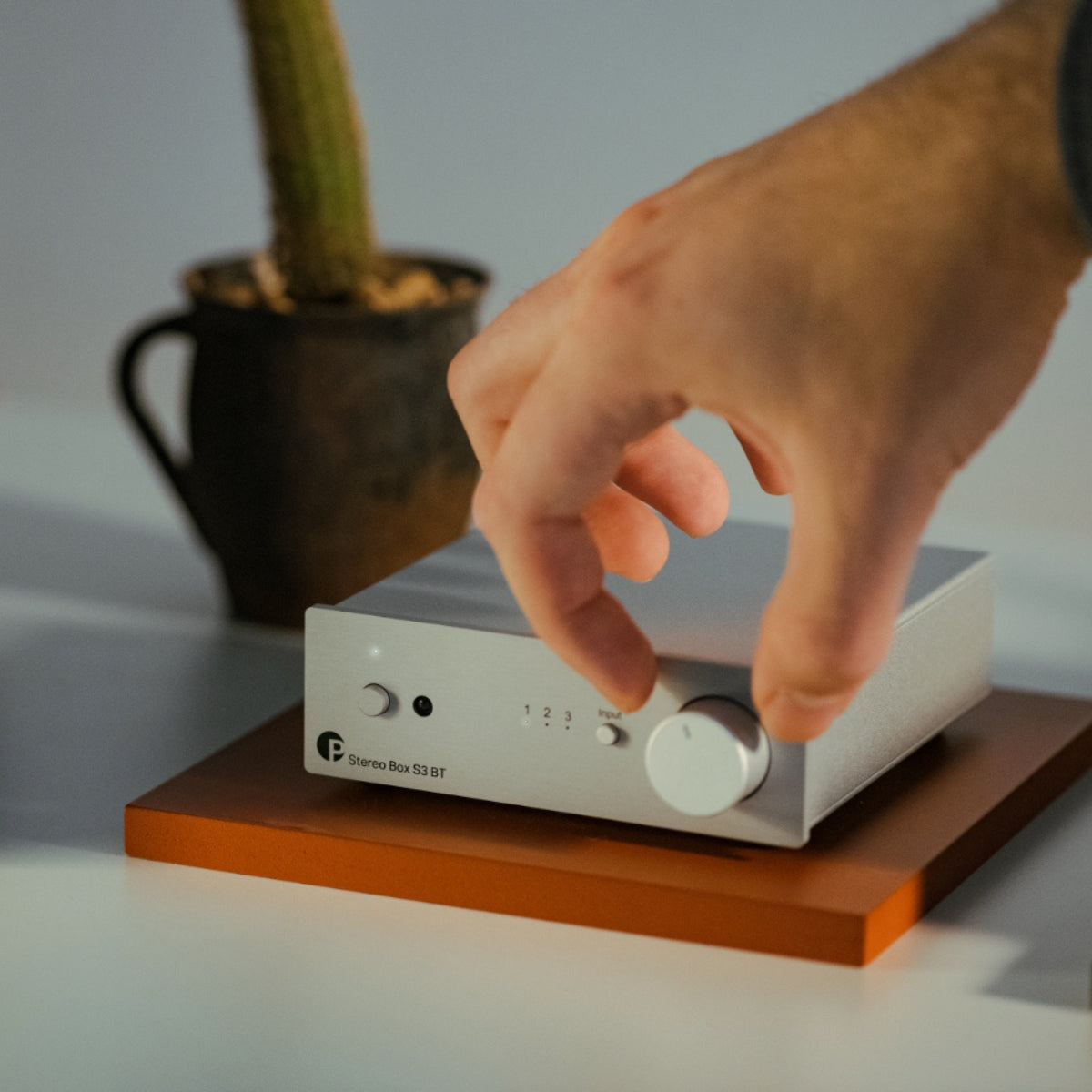 Pro-Ject Stereo Box S3 BT Compact Integrated Amplifier