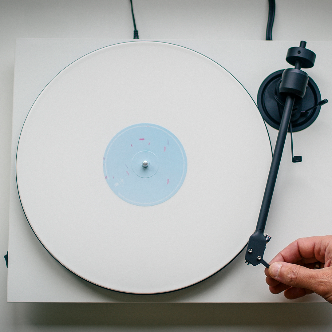Pro-Ject E1 Turntable with Pick It MM E Cartridge