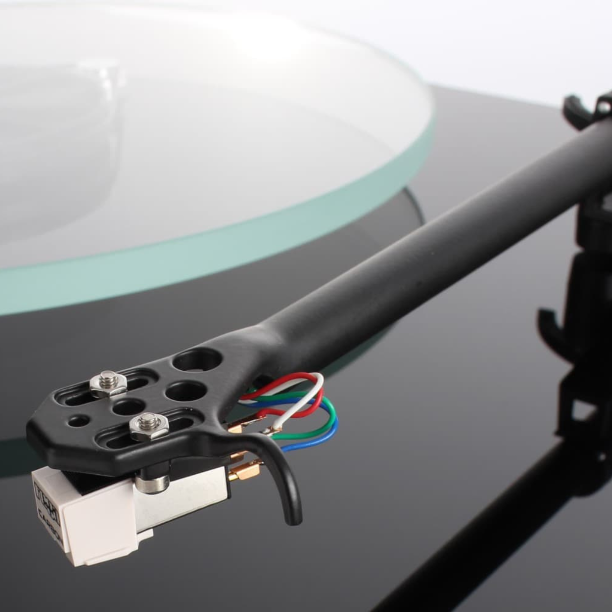 Rega RB220 Tonearm