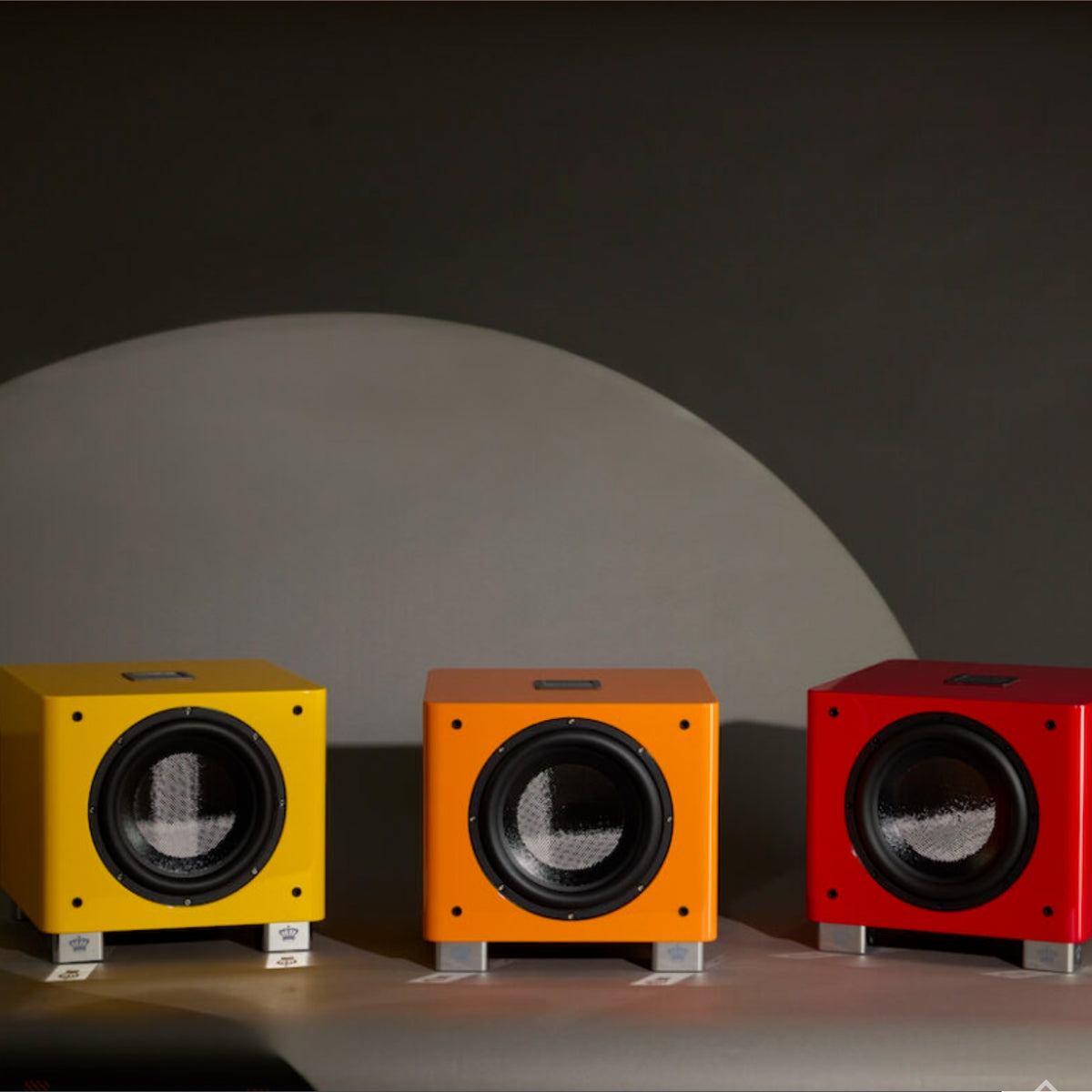 REL T/9x Carbon 10" Subwoofer