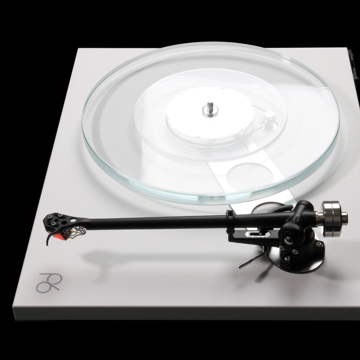 Rega Planar 6 Turntable - Matte White #colour_matte white