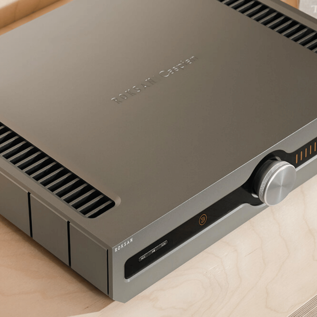 Roksan Caspian 4G Streaming Amplifier Silver #colour_silver