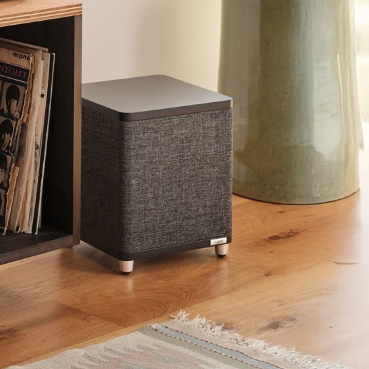 Ruark Pack 2 - MR1 Mk3 Desktop Speakers, RS1 Subwoofer & Pro-Ject T2 Turntable