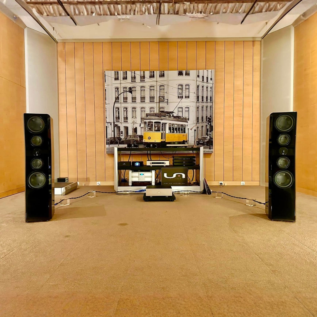 SVS Ultra Evolution Titan Floorstanding Speakers