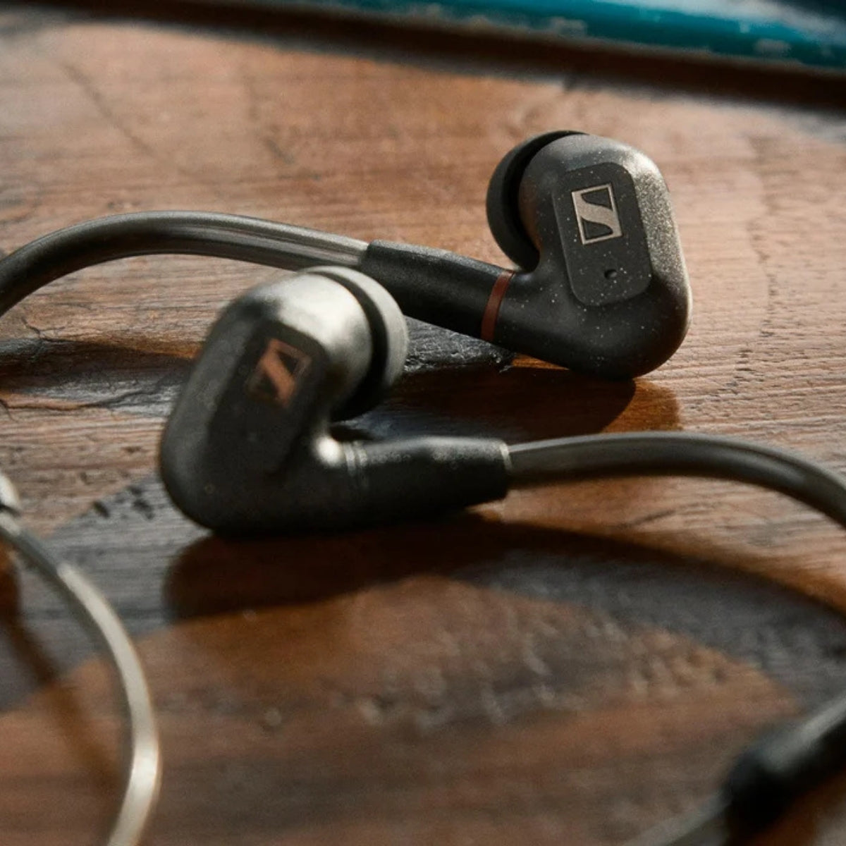 Sennheiser IE 300 In Ear Headphones | Sennheiser