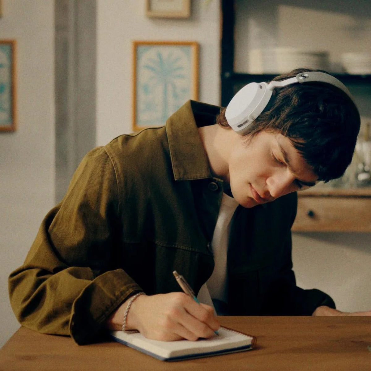 Sennheiser Momentum 5 Wireless Over-ear Headphones