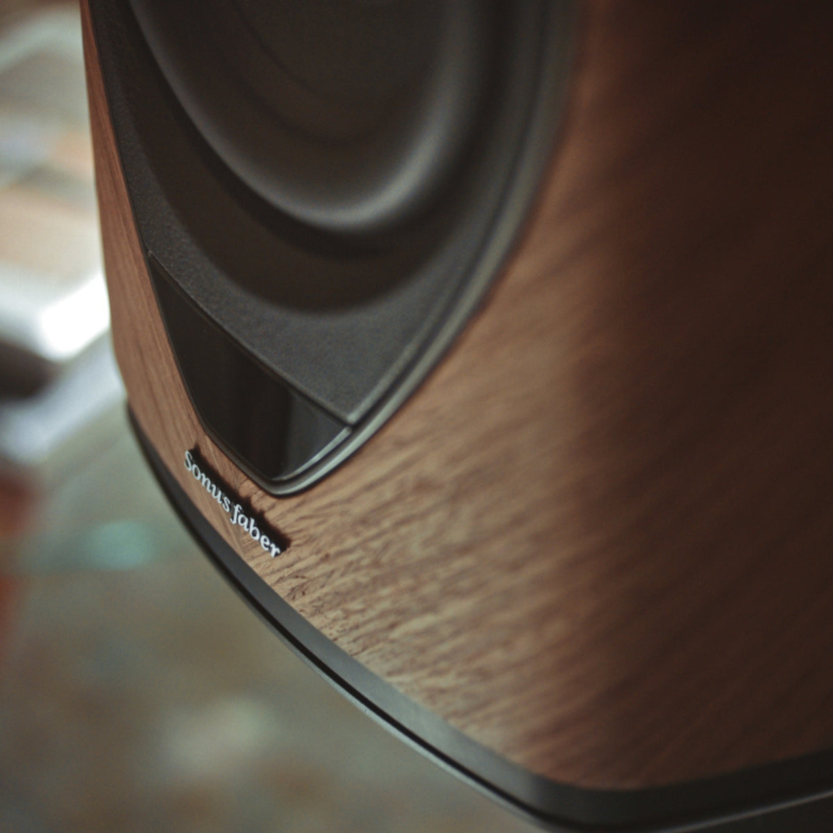 Sonus Faber Duetto Active Speakers #colour_walnut