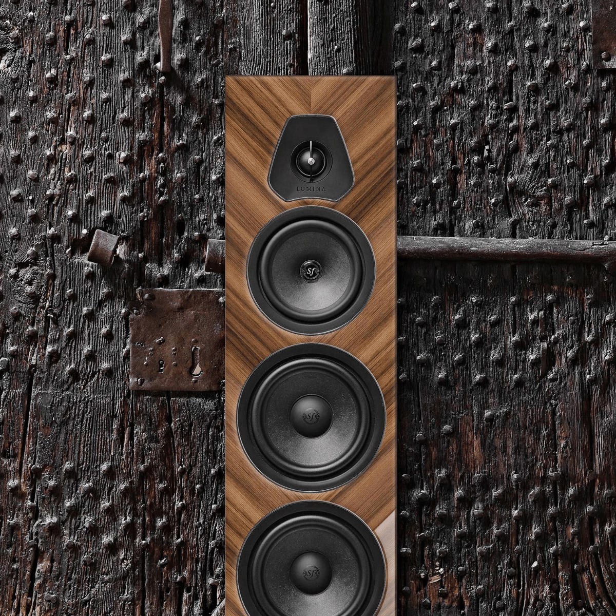 Sonus Faber Lumina V Amator Floorstanding Speakers #colour_walnut & black leather