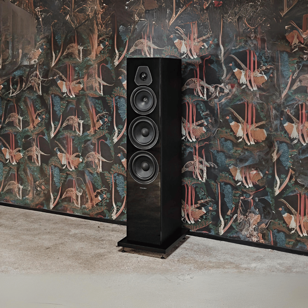 Sonus Faber Lumina V Floorstanding Speakers #colour_piano black