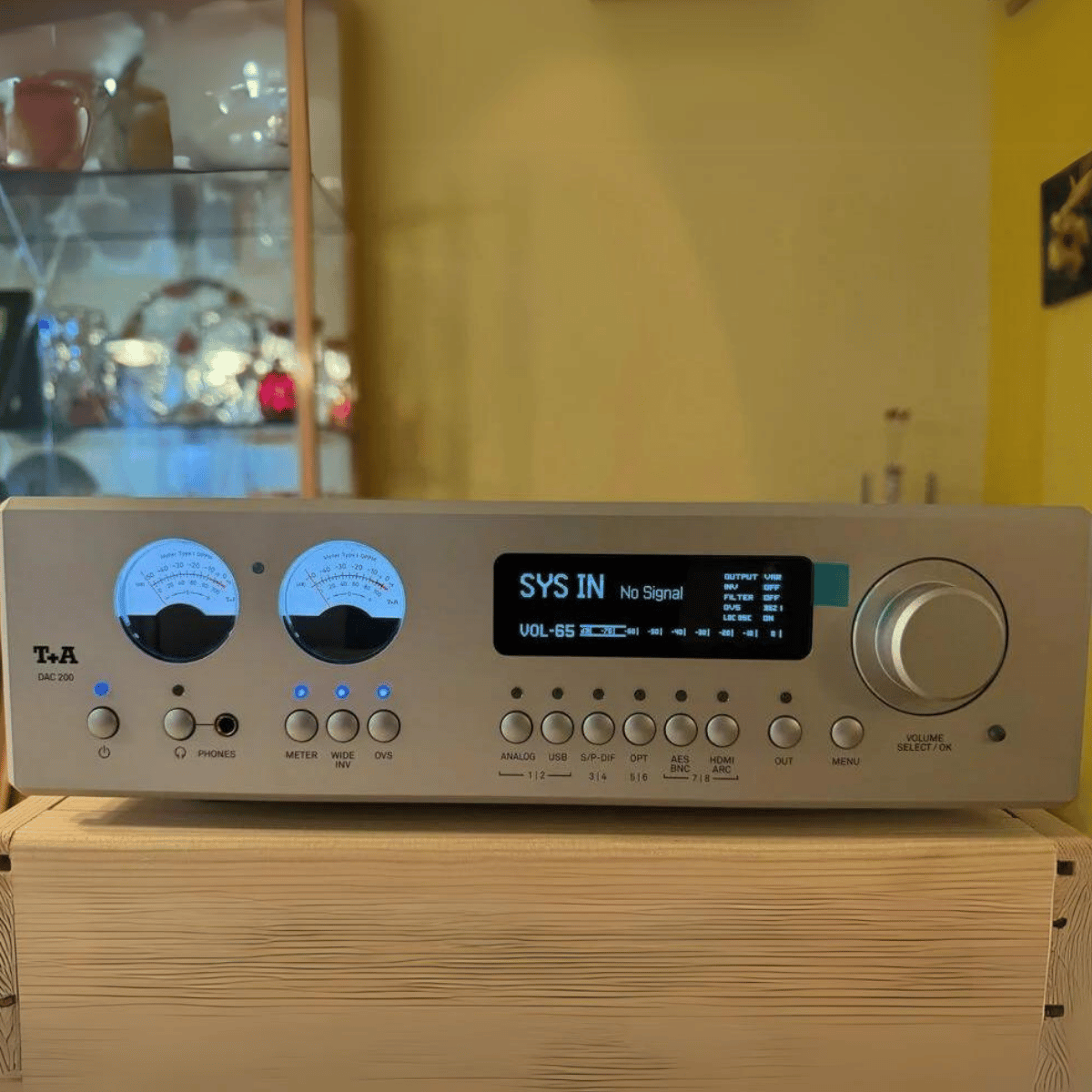 T+A Hi-Fi DAC 200 D/A Convertor Preamplifier Silver #colour_silver