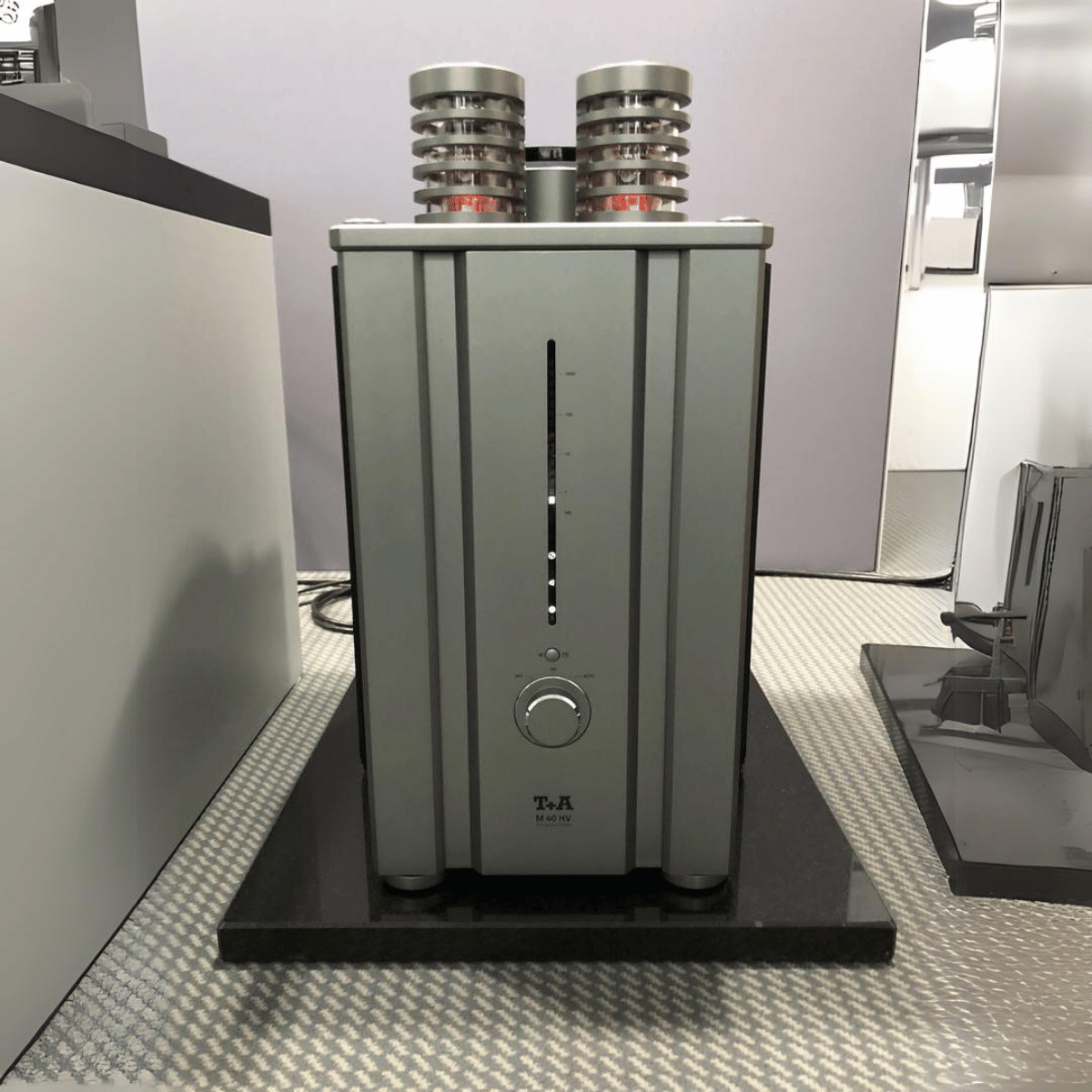 T+A Hi-Fi M 40 HV Mono Power Amplifier Anniversary Edition