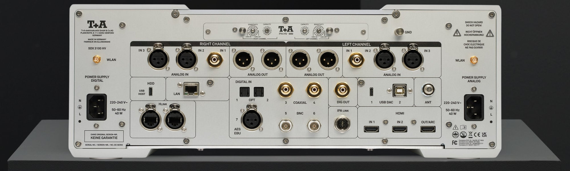 T+A SDX 3100 HV Reference Streaming DAC / Preamplifier