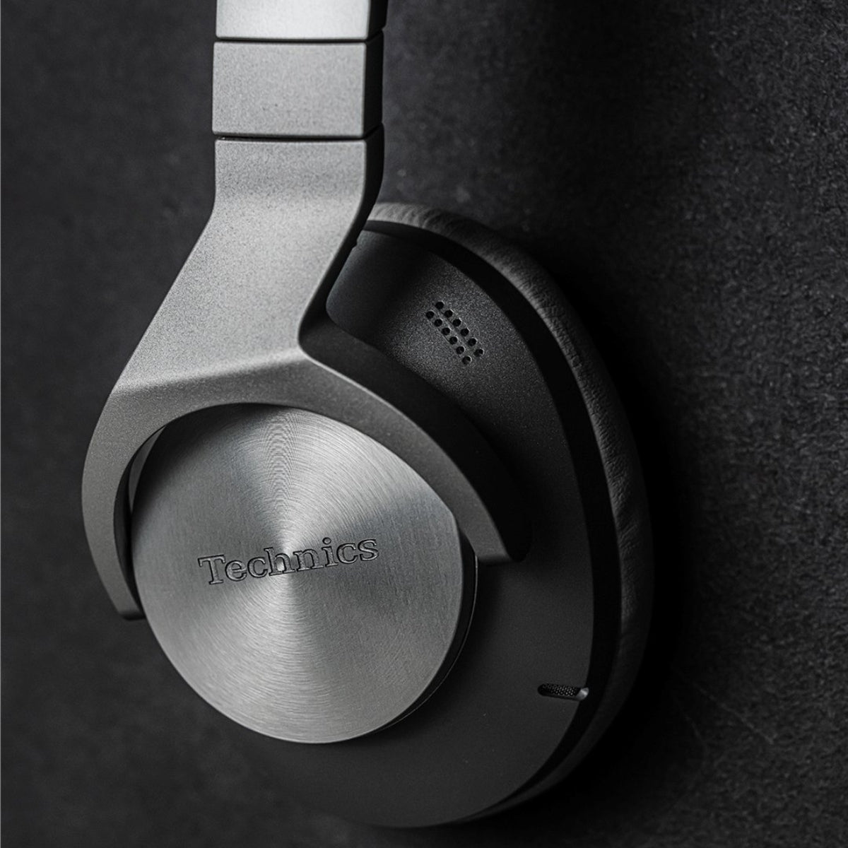 Technics EAH-A800 Wireless Noise Cancelling Headphones Black #colour_black