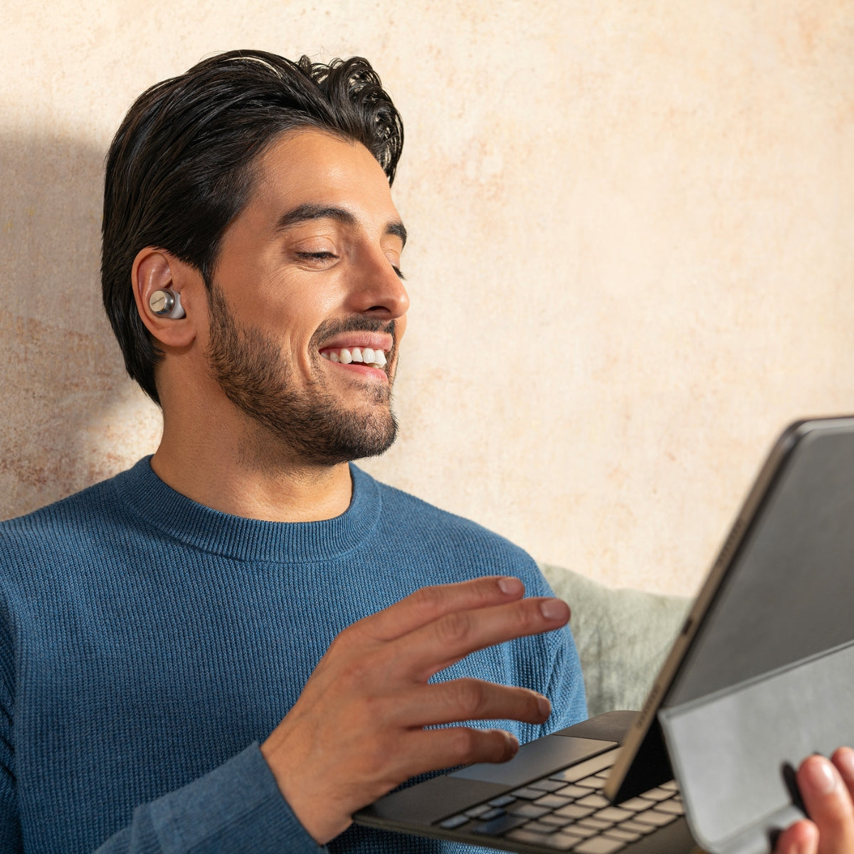 Technics EAH-AZ100 True Wireless Earbuds with Magnetic Fluid Driver Silver #colour_Silver