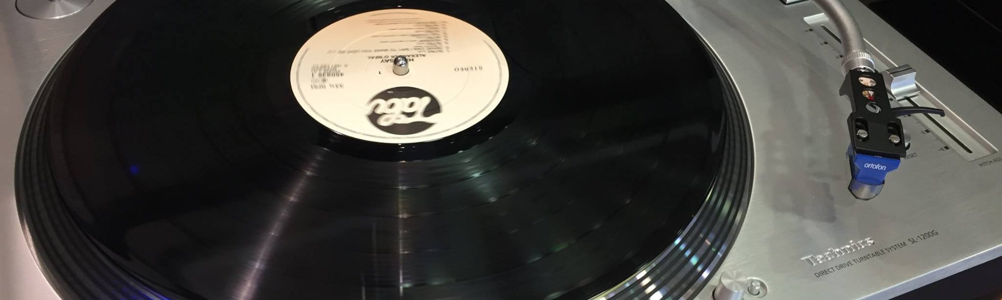 Technics SL-1200G Grand Class Direct Drive Turntable