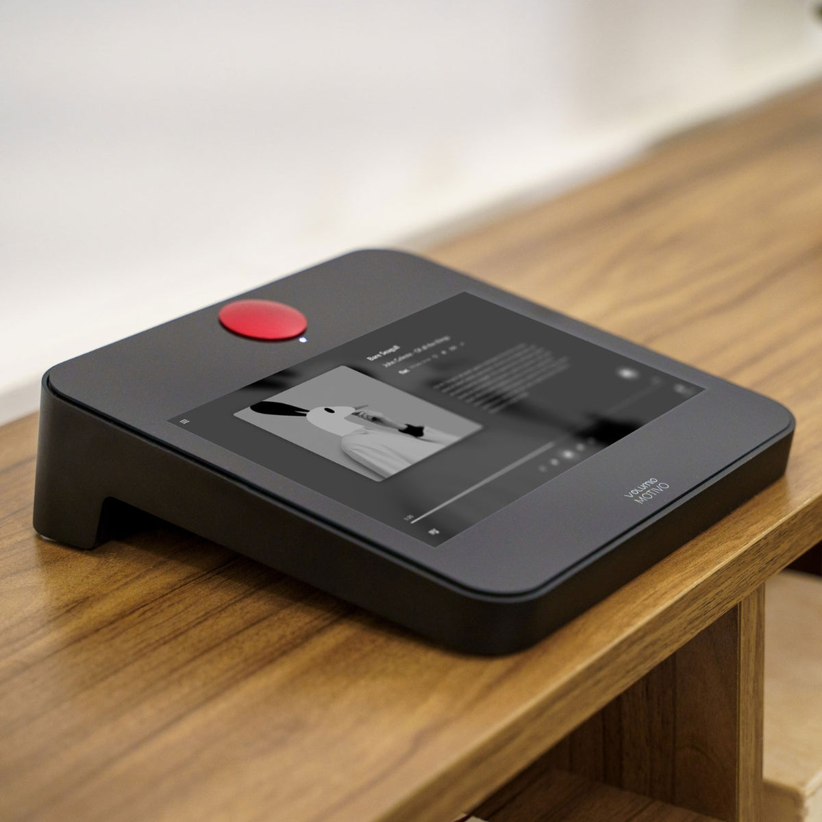 VOLUMIO Motivo Touchscreen Streamer and Headphone Amp
