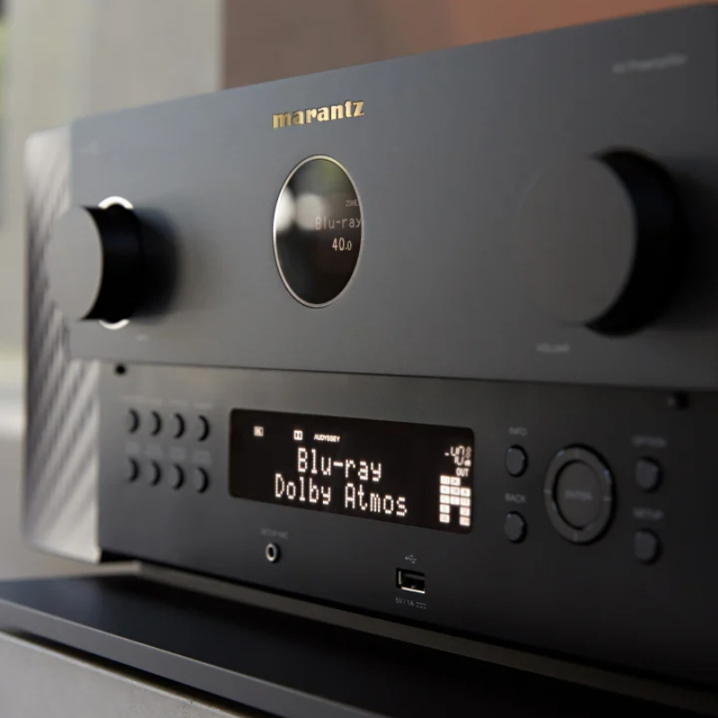 Marantz AV 10 15.4 Channel AV Preamplifier