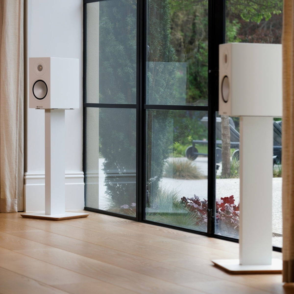 Blok Axis 600 Speaker Stands