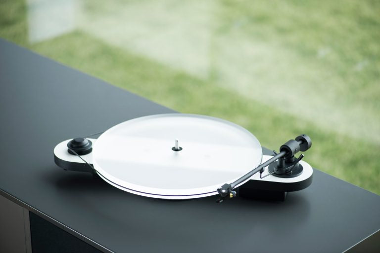 Pro-Ject Acryl It E Acrylic Platter for Essential & E Turntables