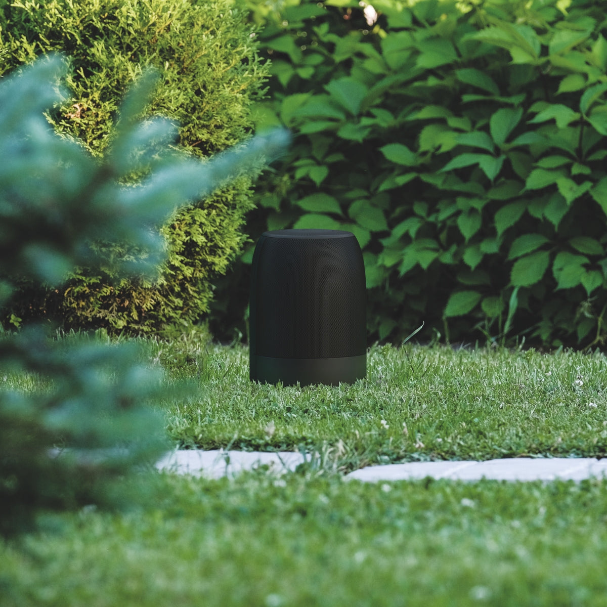 KEF BH8Q 8" Uni-Q Outdoor Bollard Speakers