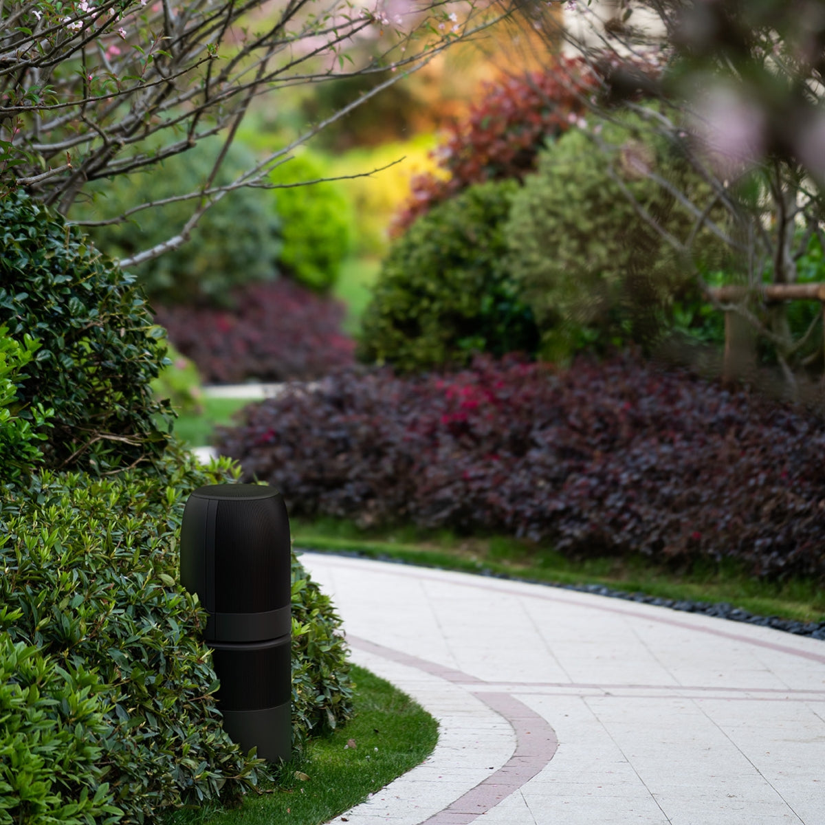 KEF BQ9 6.5” Uni-Q 3-Way Outdoor Bollard Speakers
