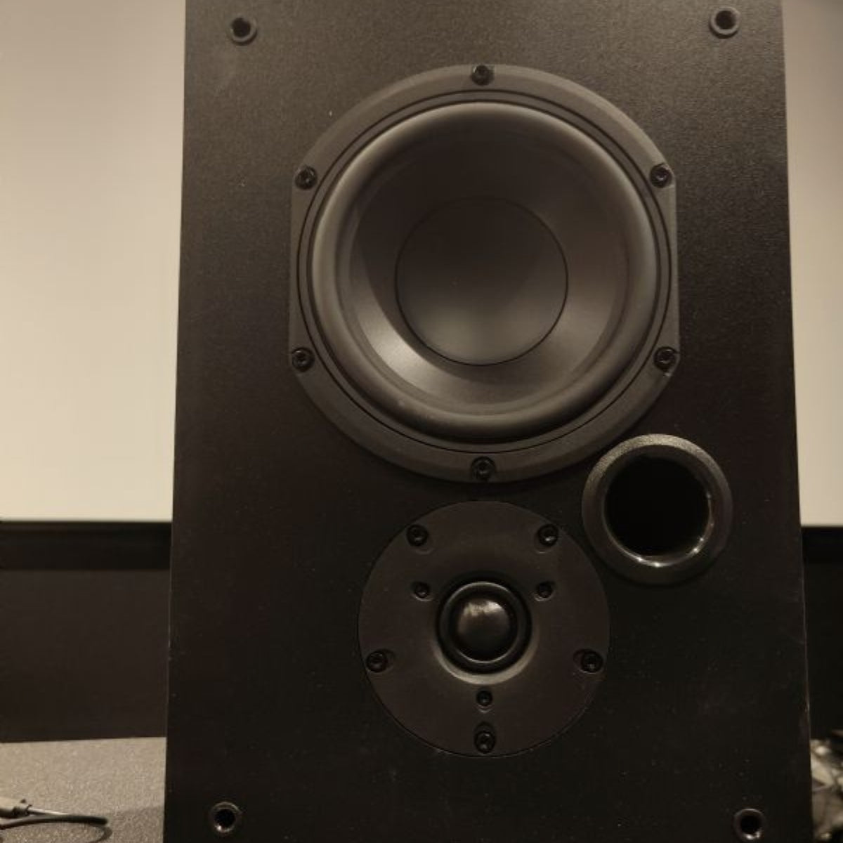 Krix Phonix Flat On Wall Speakers