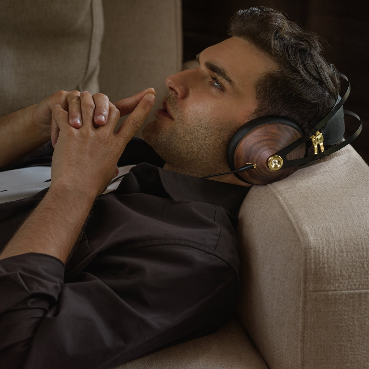 Meze 99 Classics V2 Closed Back Headphones