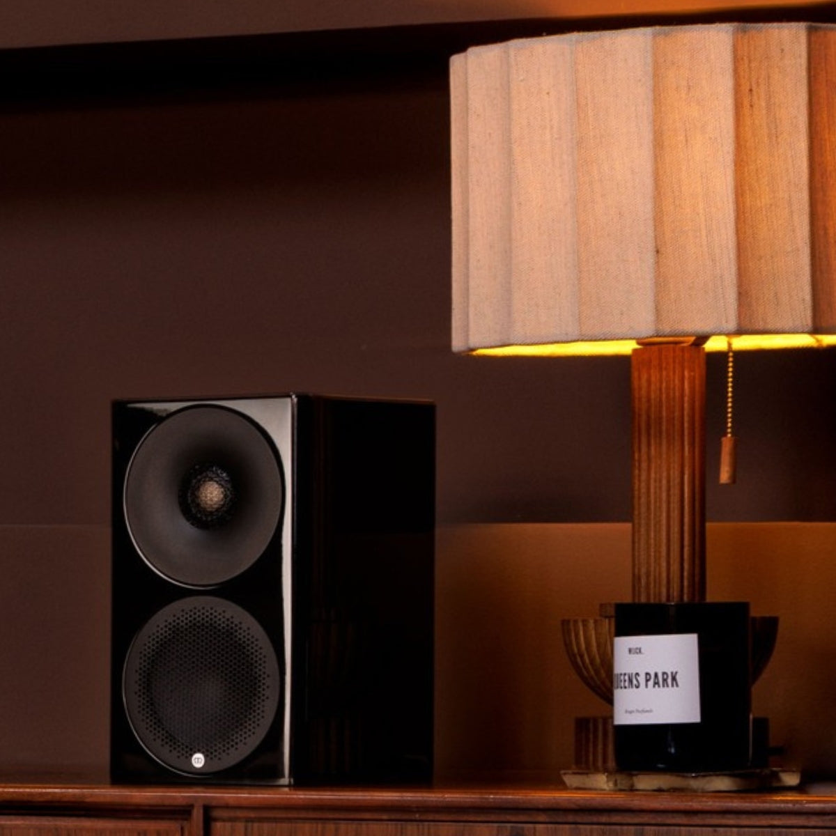 Monitor Audio Radius 3 (4G) Bookshelf Speakers
