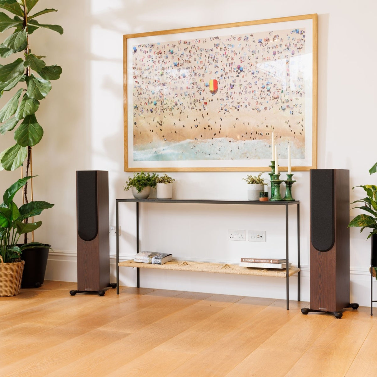 Monitor Audio Silver 300 (8G) Floorstanding Speakers