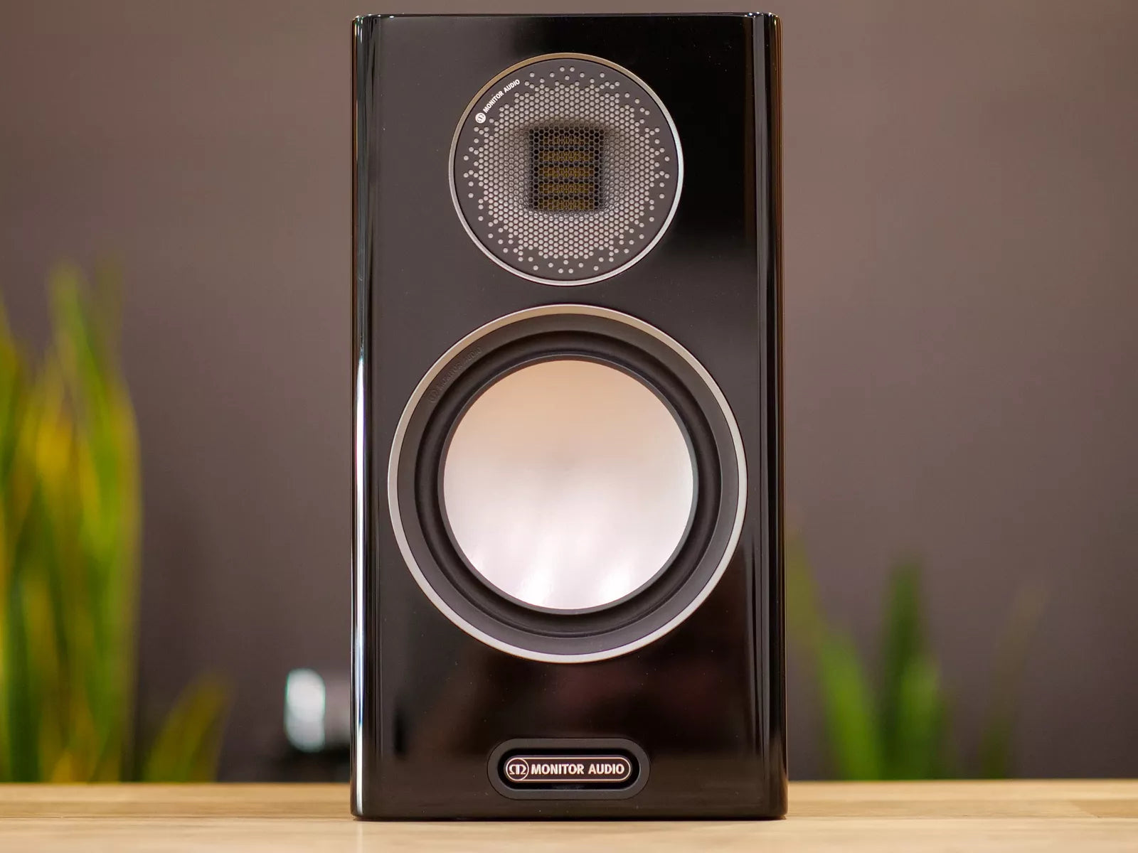 Monitor Audio Gold 100 5G Bookshelf Speakers