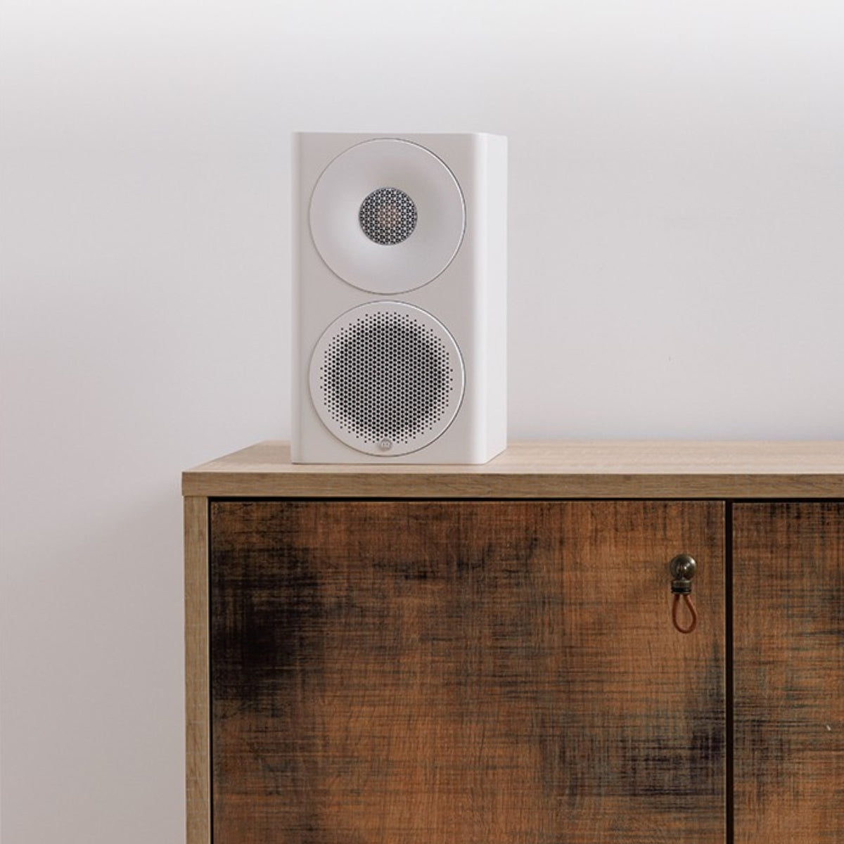 Monitor Audio Radius 3 (4G) Bookshelf Speakers