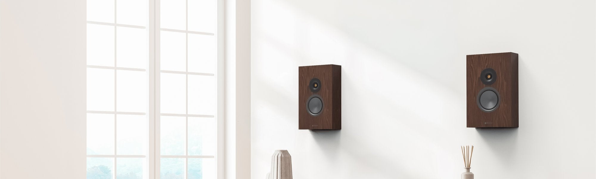 Monitor Audio Silver On-Wall (8G) Speaker