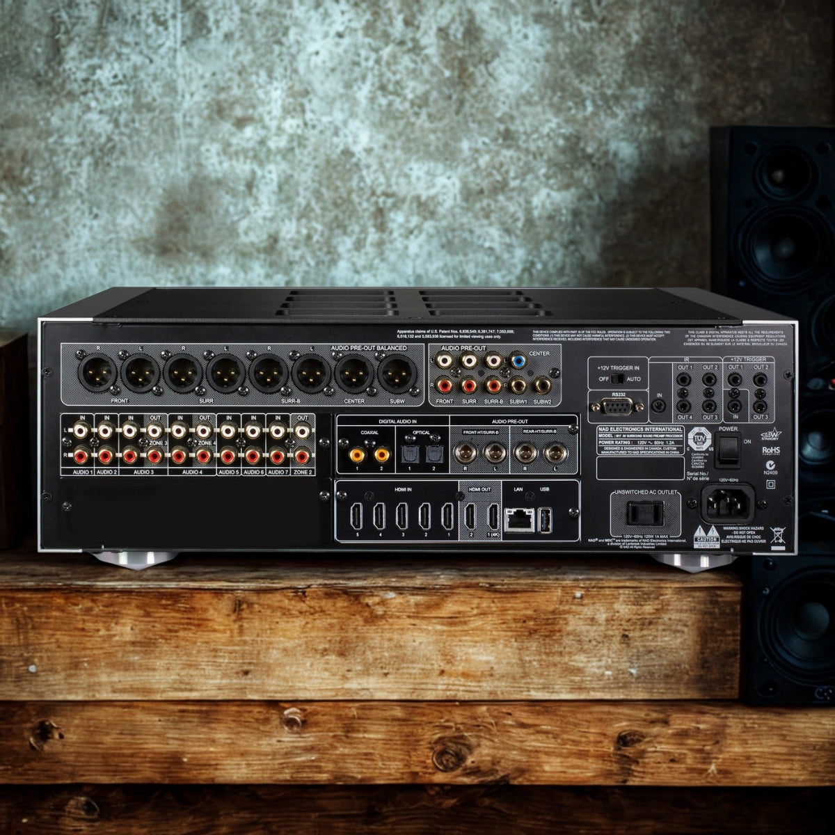 NAD M17 V2i Surround Sound Preamp Processor
