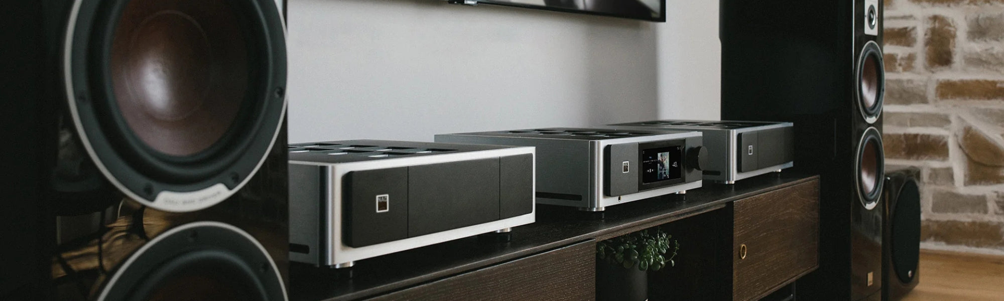 NAD M23 V2 Stereo Power Amplifier